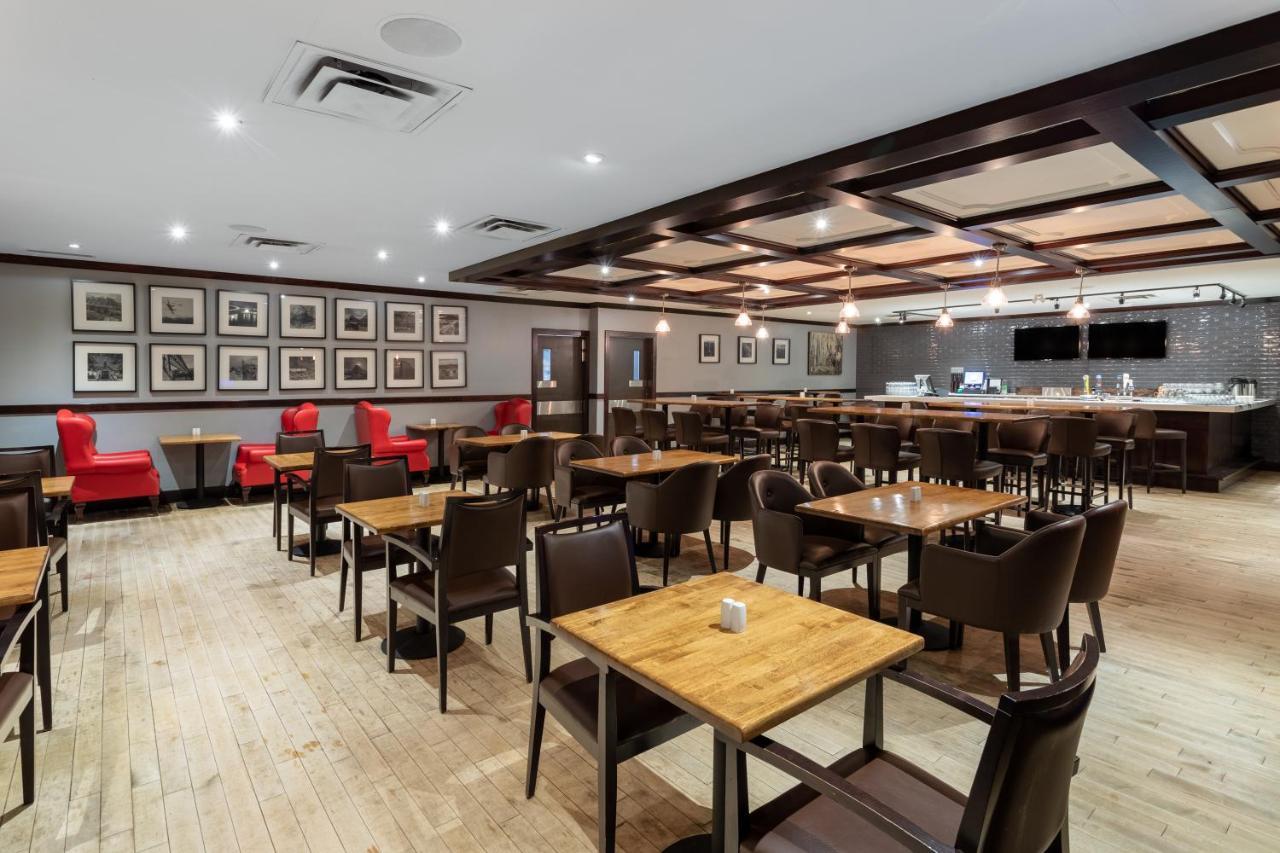 Ramada By Wyndham Northern Grand Hotel & Conference Centre Fort St. John Екстер'єр фото